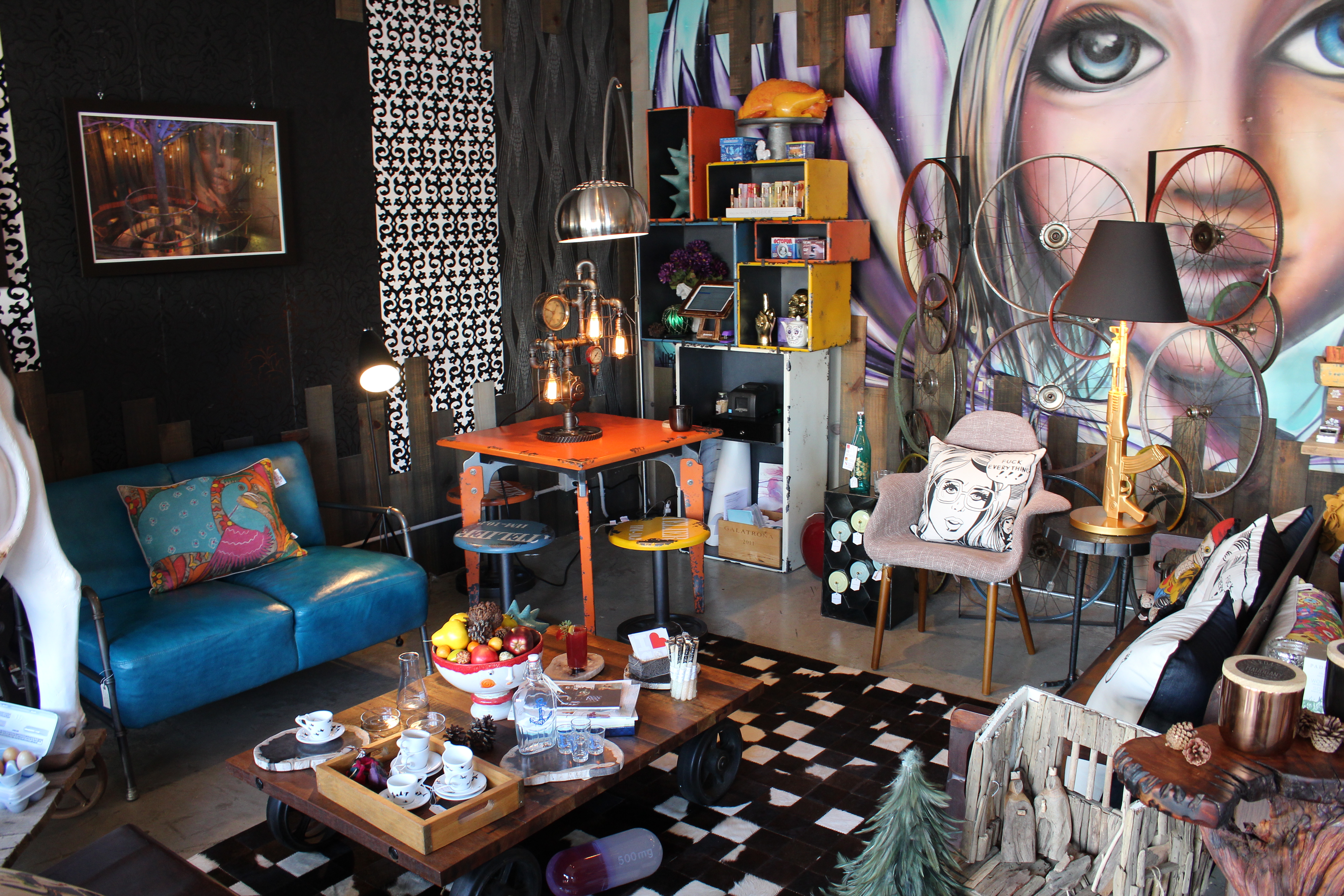 Davis Ink LTD Showroom - Costa Mesa, California - Interior Design Store